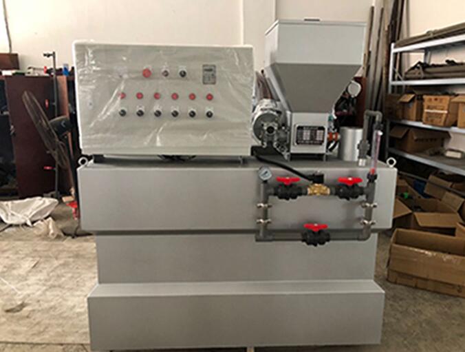 現(xiàn)代化醫(yī)院必備，全自動(dòng)三箱加藥裝置有哪些優(yōu)勢(shì)